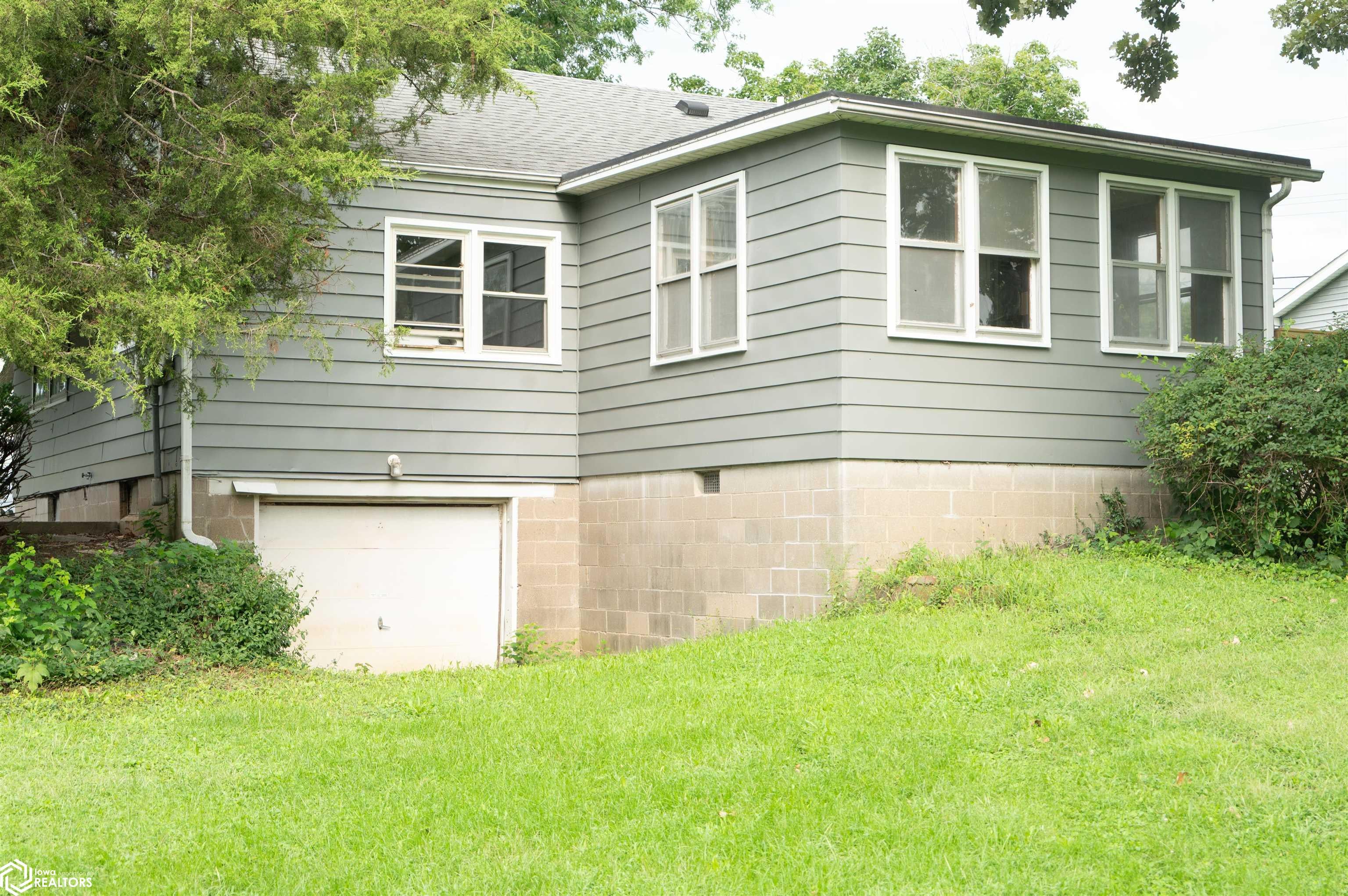 80 South 12th Street Hamilton, IL 62341 - Photo 5 of 27 Gallery Image 5