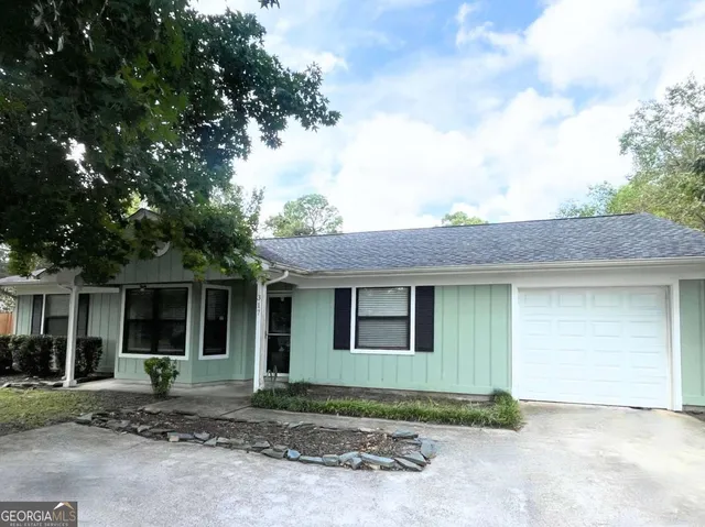 $1,850 | 317 Lake View Drive, Kingsland, GA 31548