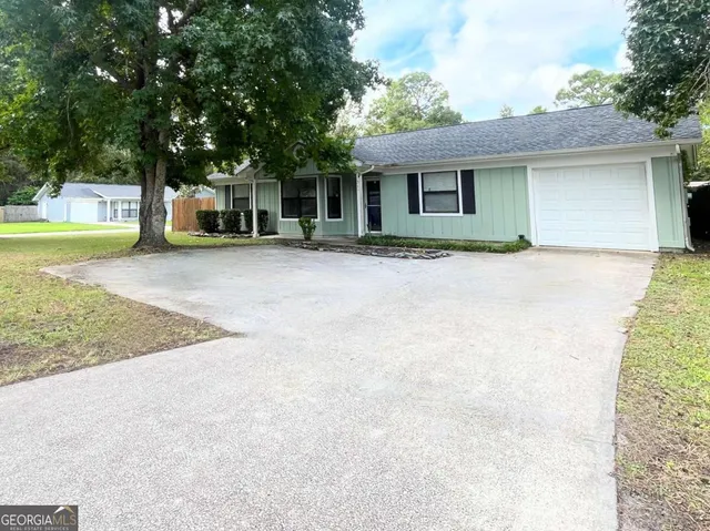 $1,850 | 317 Lake View Drive, Kingsland, GA 31548