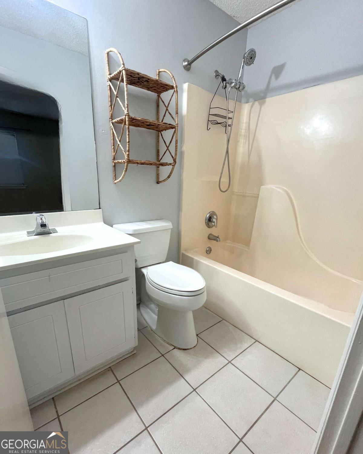 317 Lake View Drive Kingsland, GA 31548 - Photo 27 of 51 a bathroom with a sink toilet and shower