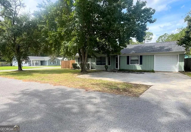 $1,850 | 317 Lake View Drive, Kingsland, GA 31548