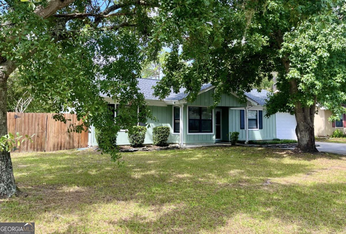 317 Lake View Drive Kingsland, GA 31548 - Photo 5 of 51 a view of a house with a yard