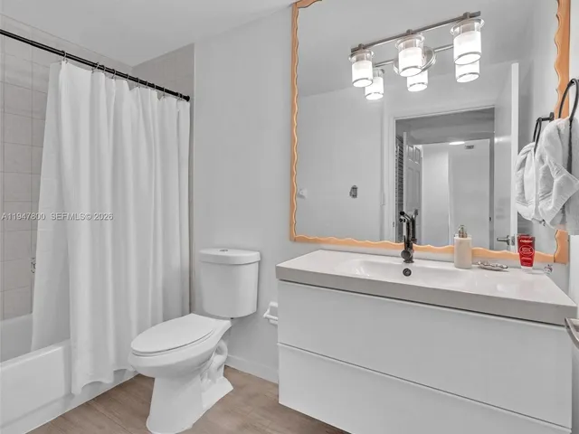 $2,995 | 1688 West Avenue, Unit G06, Miami Beach, FL 33139