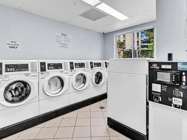 $2,995 | 1688 West Avenue, Unit G06, Miami Beach, FL 33139