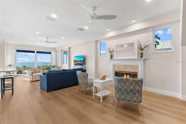 $3,595,000 | 409 Casey Key Road, Nokomis, FL 34275