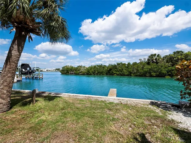 $3,595,000 | 409 Casey Key Road, Nokomis, FL 34275