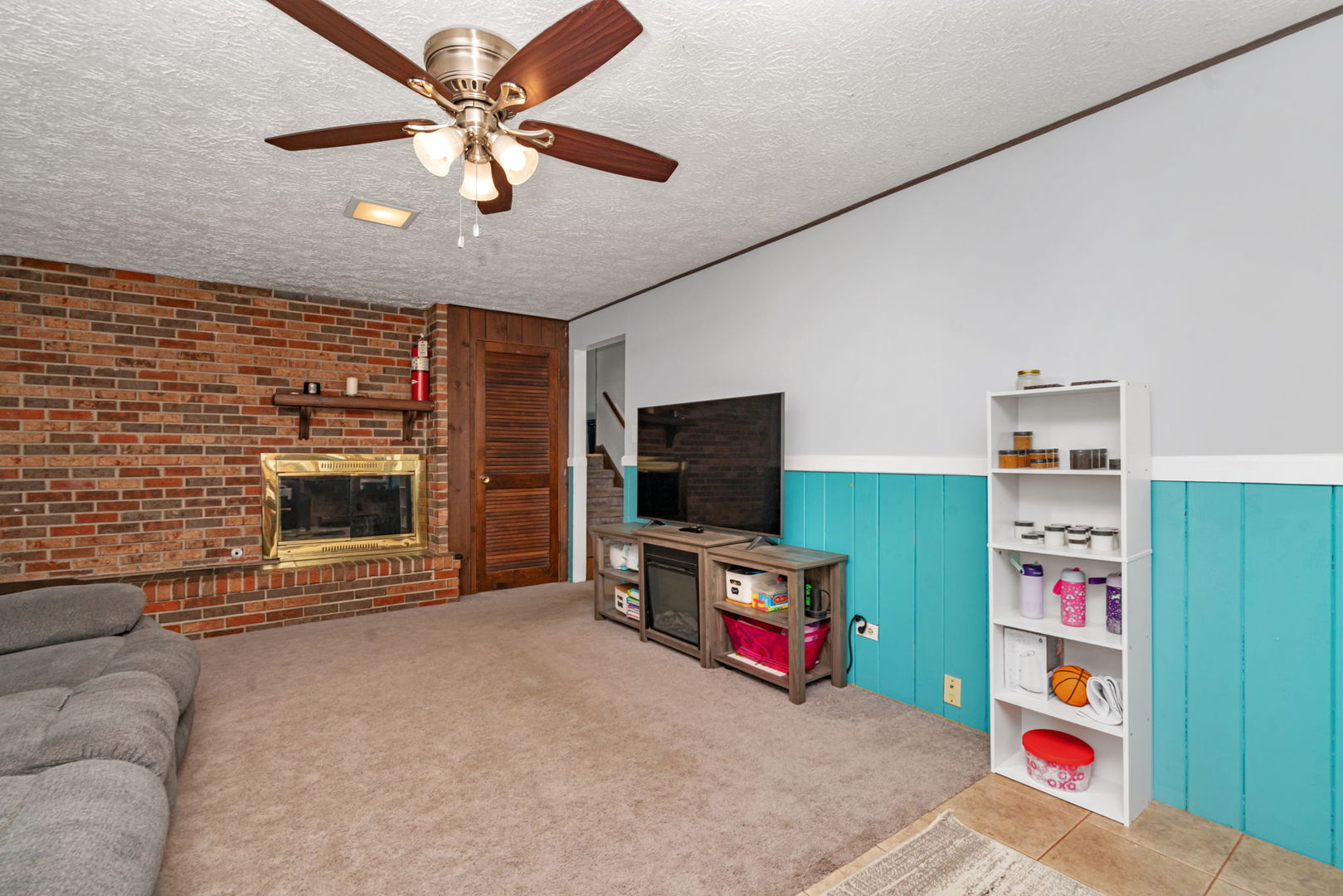 17608 Community Street Lansing, IL 60438 - Photo 18 of 36