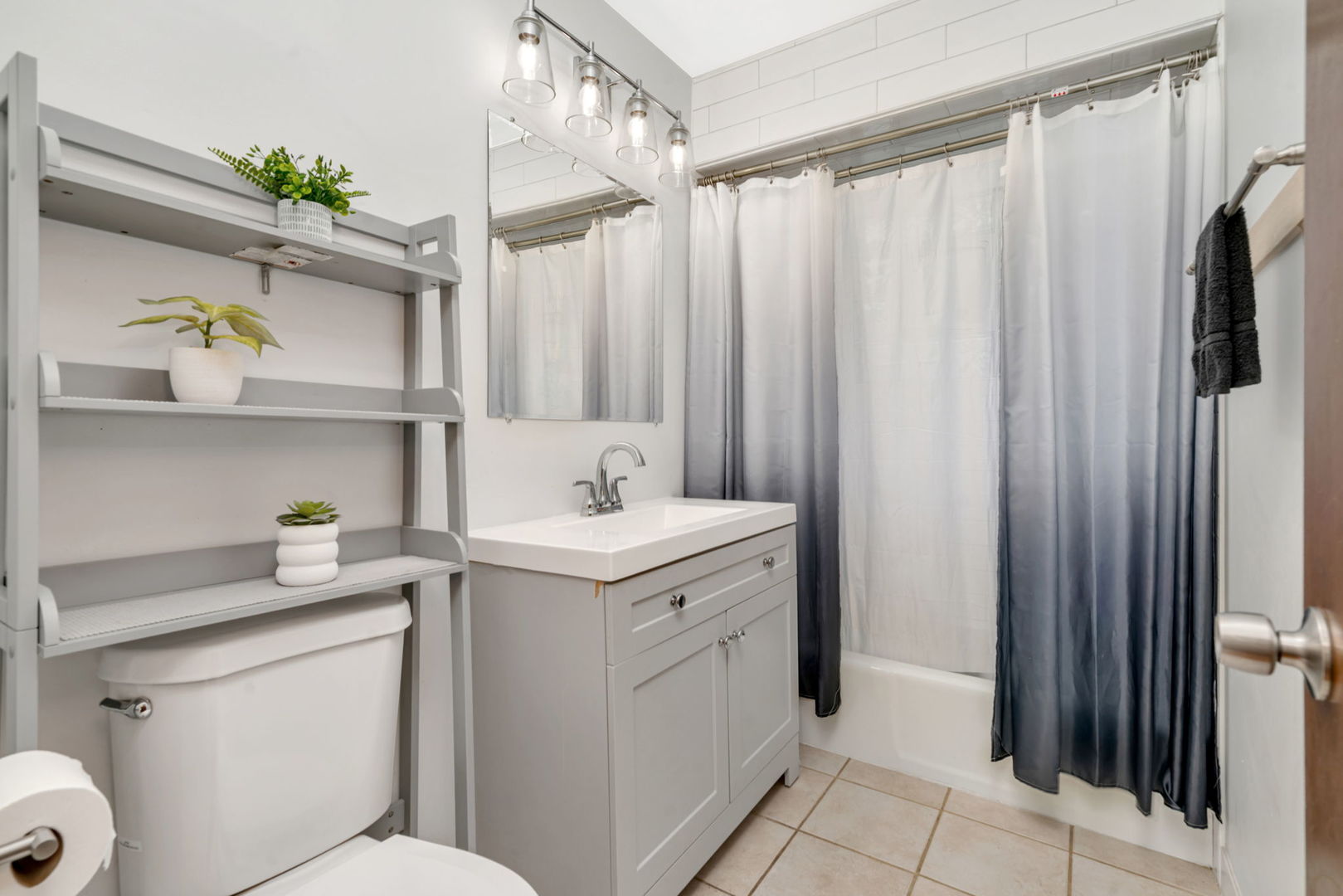 17608 Community Street Lansing, IL 60438 - Photo 23 of 36