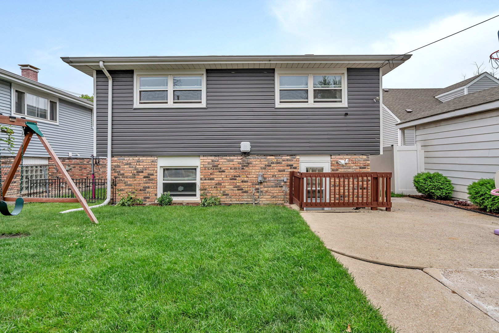 17608 Community Street Lansing, IL 60438 - Photo 27 of 36