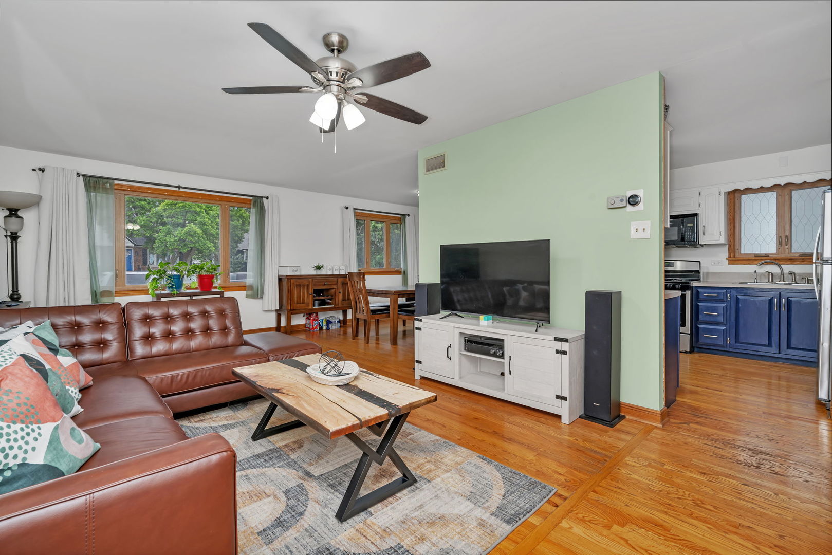 17608 Community Street Lansing, IL 60438 - Photo 5 of 36