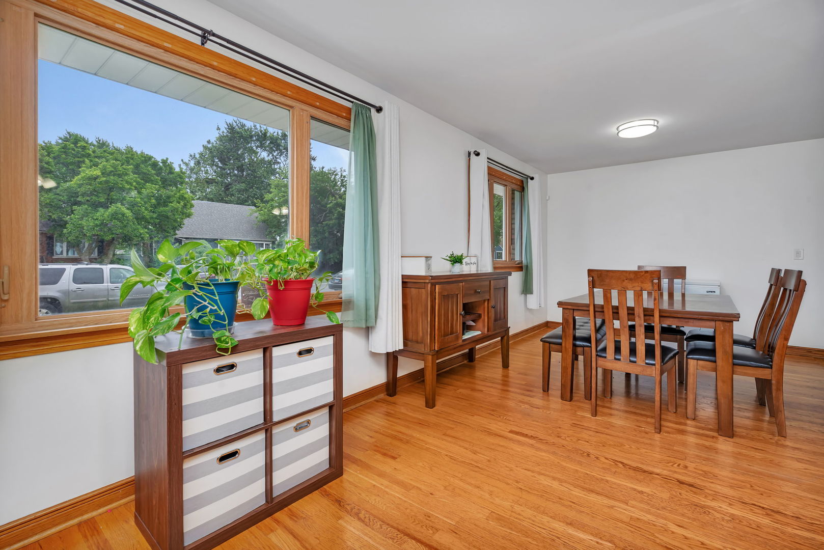 17608 Community Street Lansing, IL 60438 - Photo 8 of 36