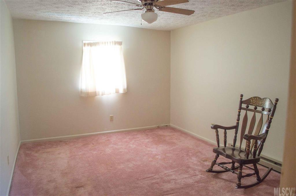 643 Pine Mountain Road Hudson, NC 28638 - Photo 3 of 15 Gallery Image 3