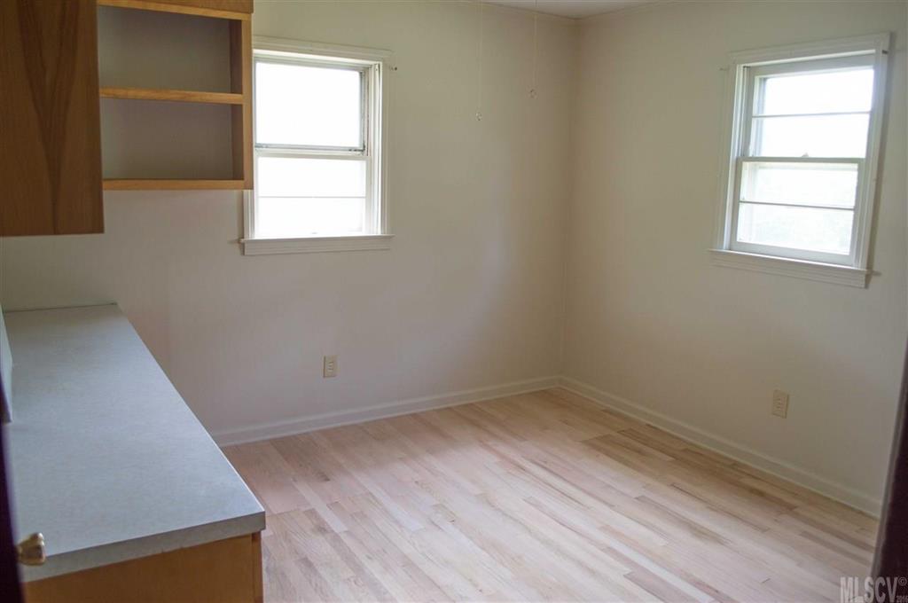 643 Pine Mountain Road Hudson, NC 28638 - Photo 5 of 15 Gallery Image 5