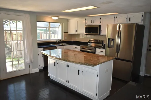 $2,400 | 16407 Westglen Farms Drive, Wildwood, MO 63011