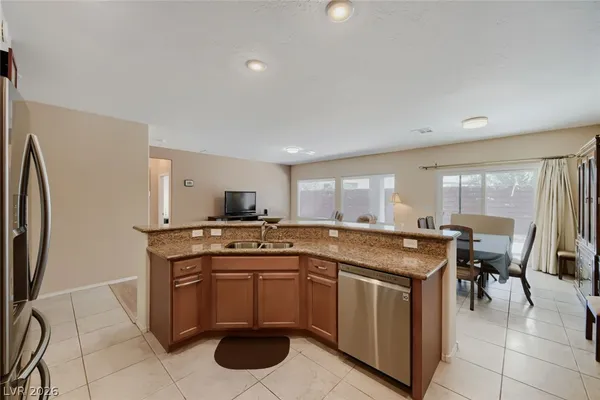 $2,350 | 7536 Chaffinch Street, North Las Vegas, NV 89084