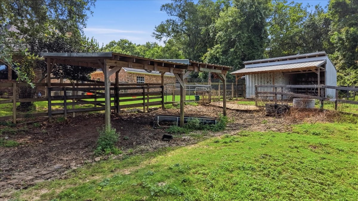 6411 North Farm To Market 565 Road Baytown, TX 77523 - Photo 31 of 40