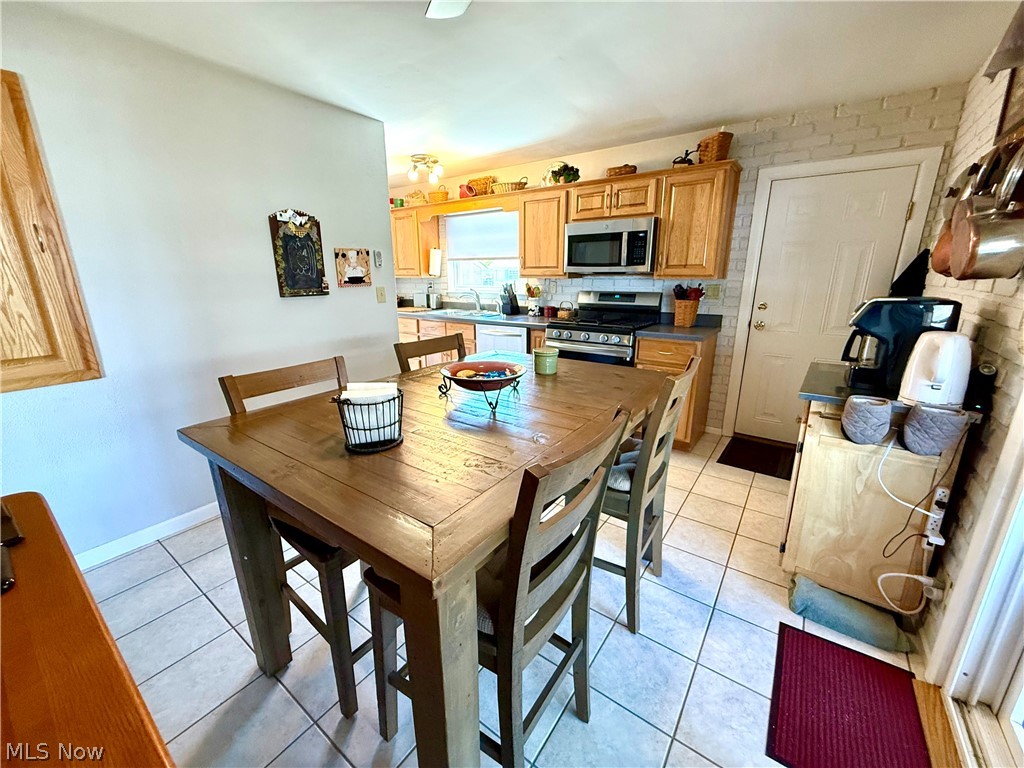 1412 Walker Road Follansbee, WV 26037 - Photo 9 of 27