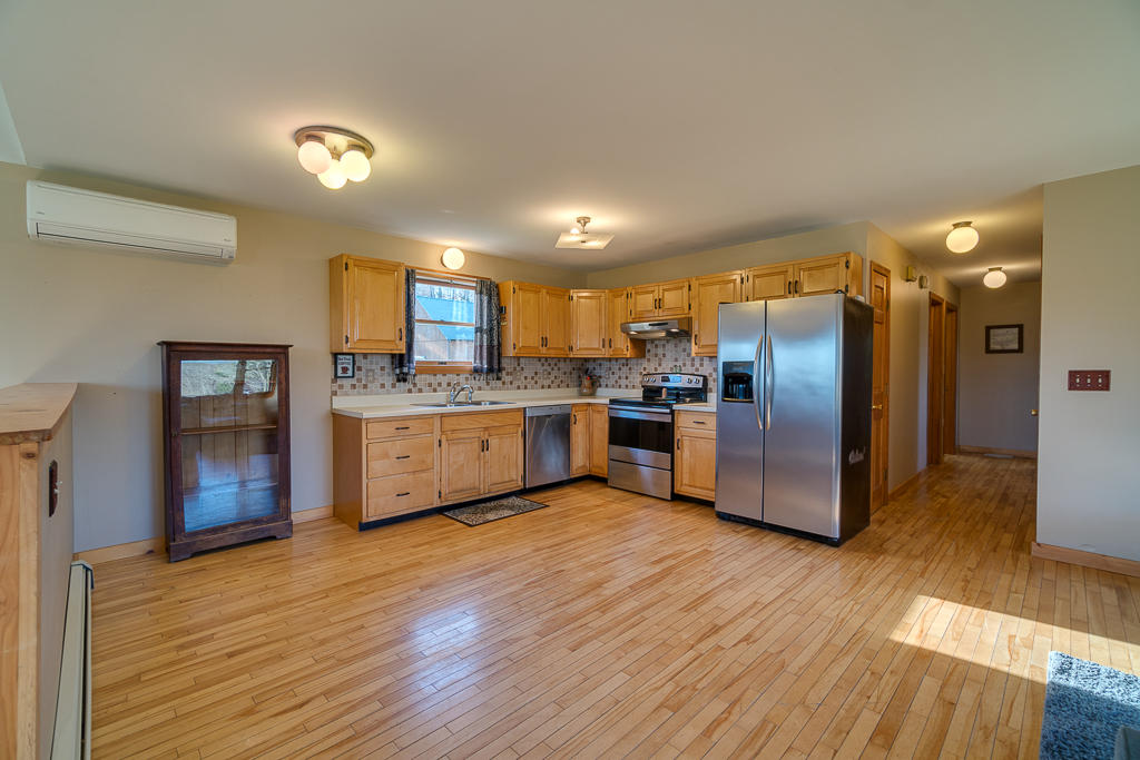 2516 Middle Road Sidney, ME 04330 - Photo 16 of 29 Kitchen