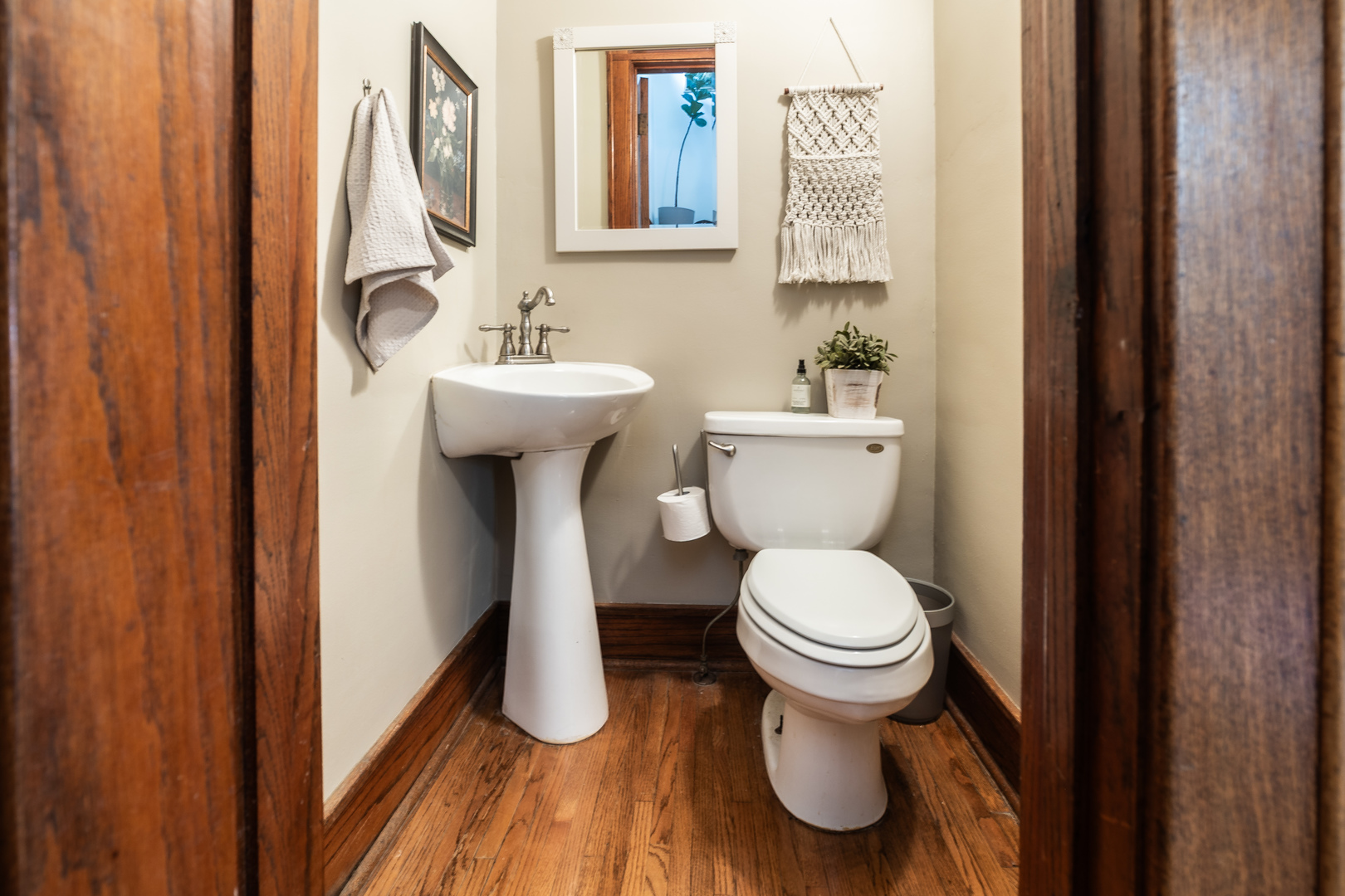 489 Division Street Elgin, IL 60120 - Photo 18 of 40