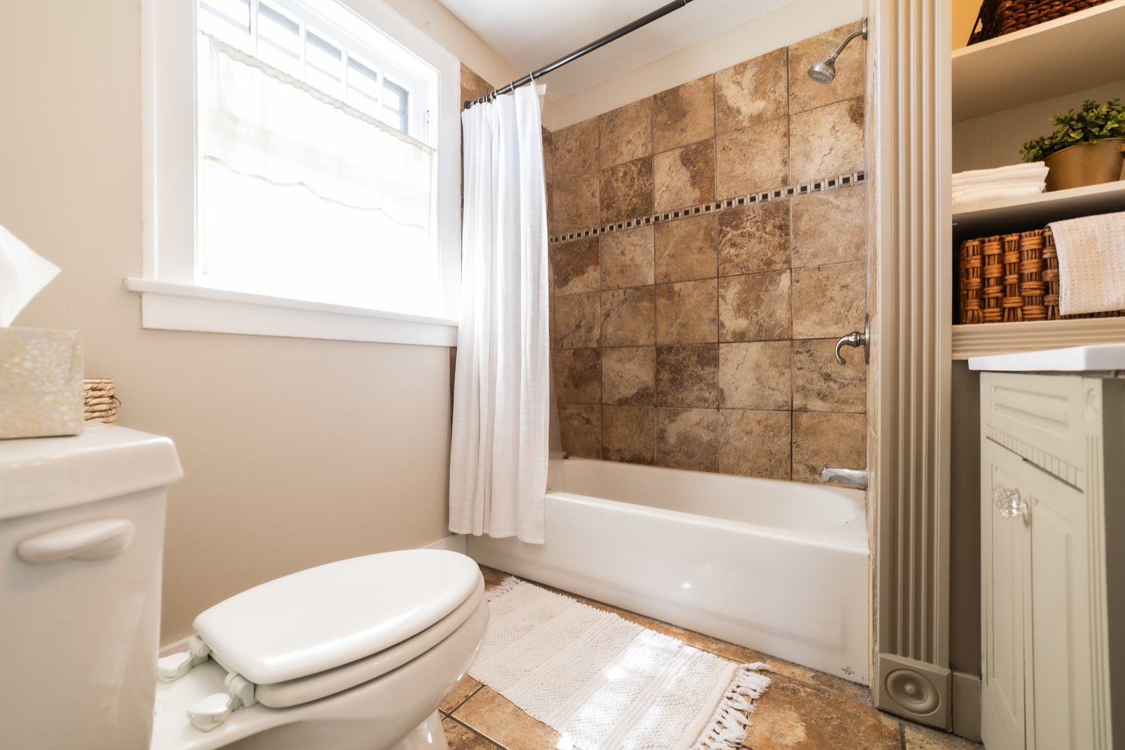 489 Division Street Elgin, IL 60120 - Photo 20 of 40