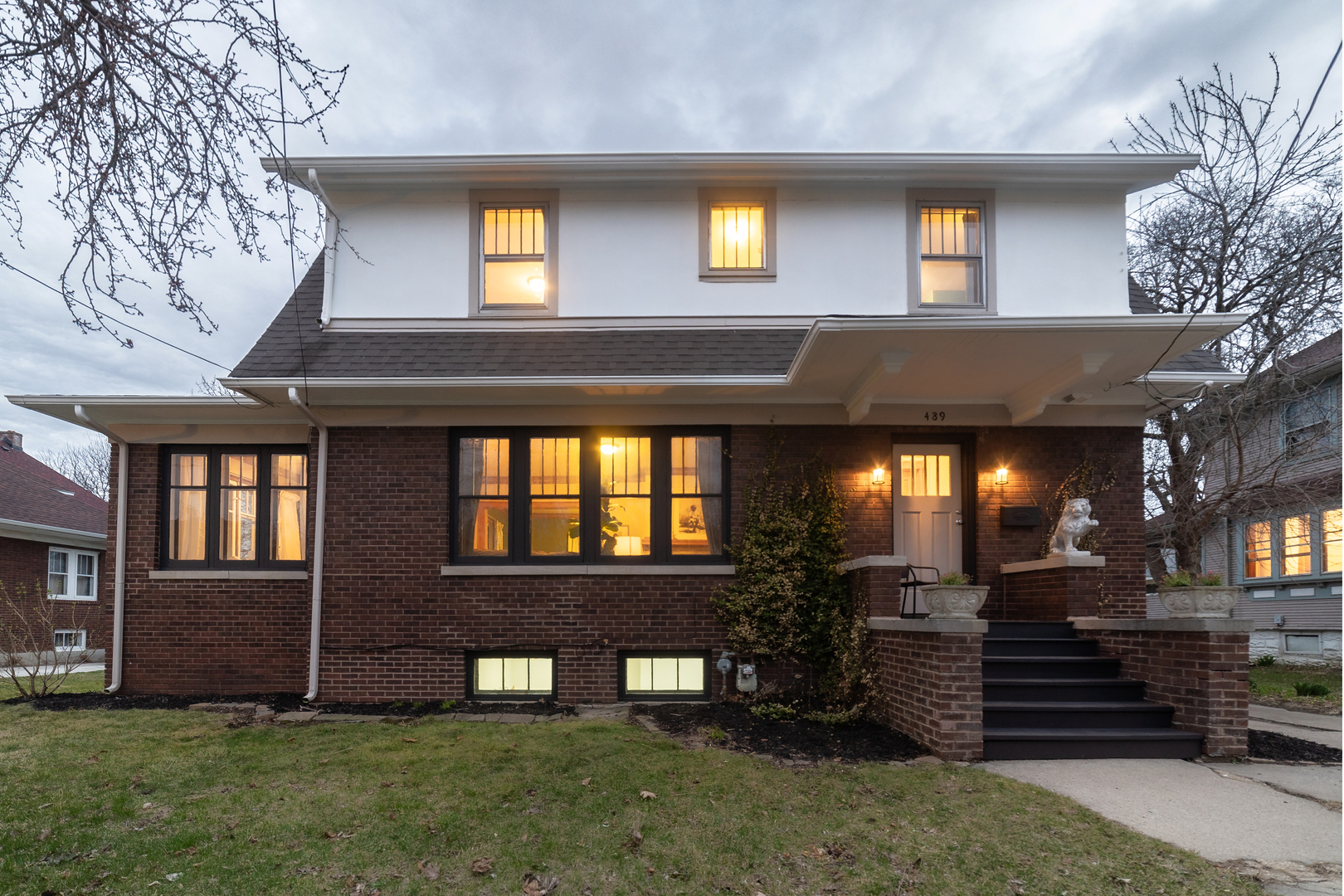 489 Division Street Elgin, IL 60120 - Photo 2 of 40