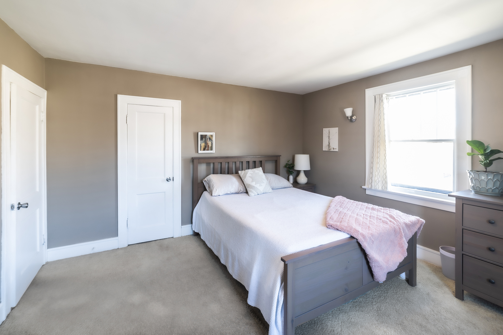 489 Division Street Elgin, IL 60120 - Photo 30 of 40