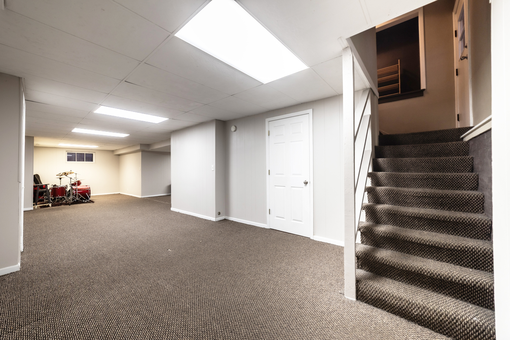 489 Division Street Elgin, IL 60120 - Photo 33 of 40