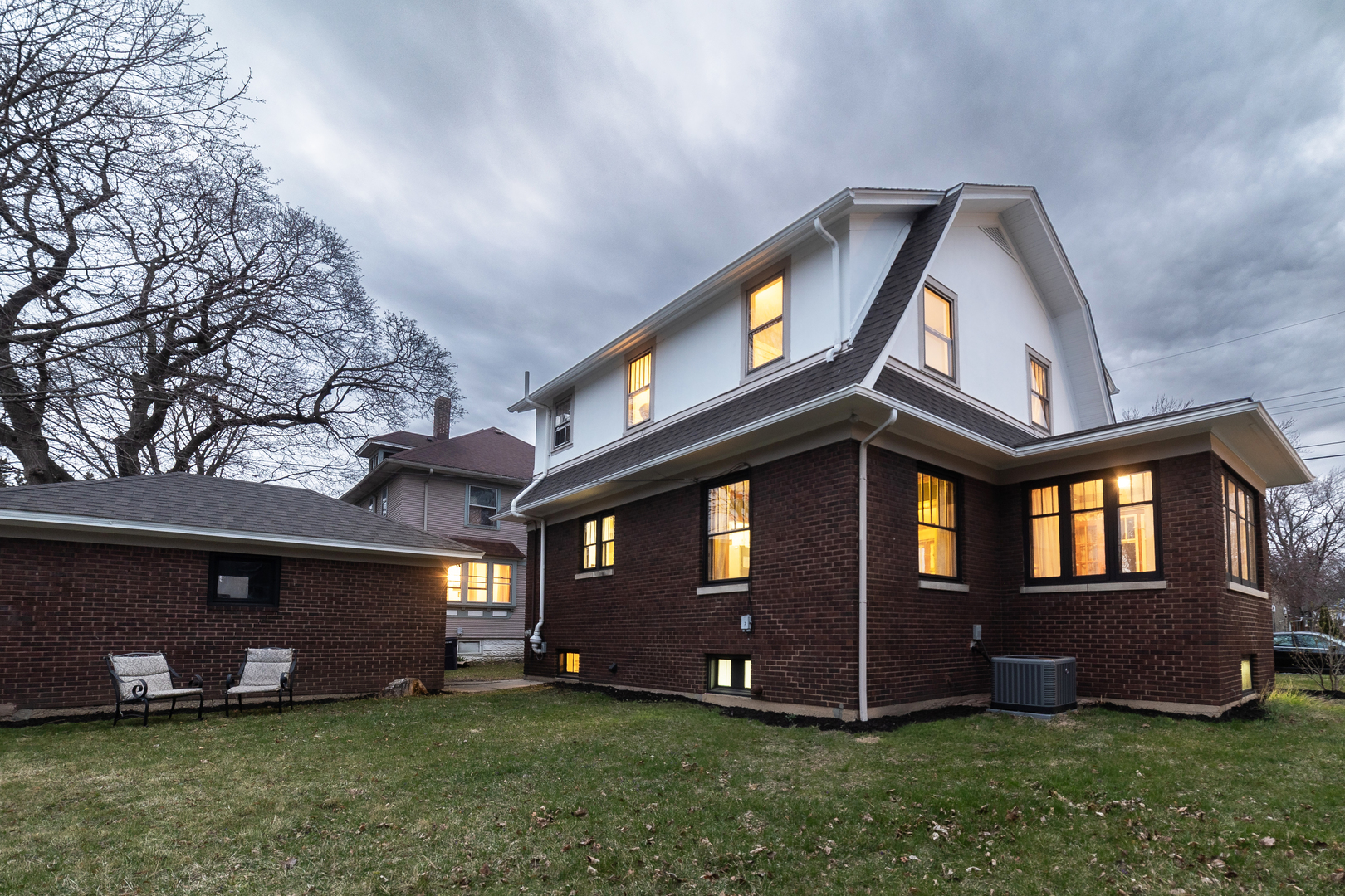 489 Division Street Elgin, IL 60120 - Photo 39 of 40