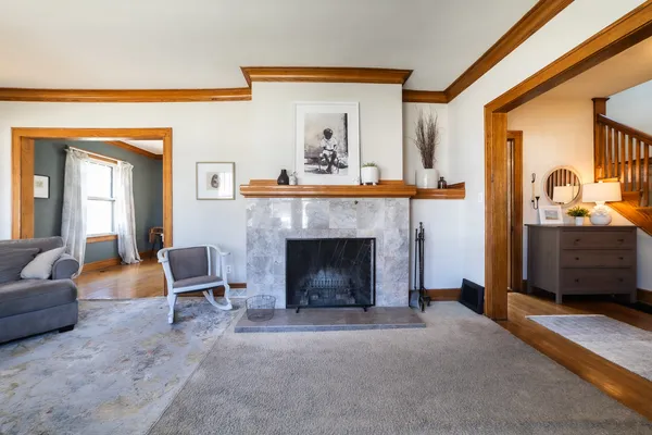 $349,900 | 489 Division Street, Elgin, IL 60120