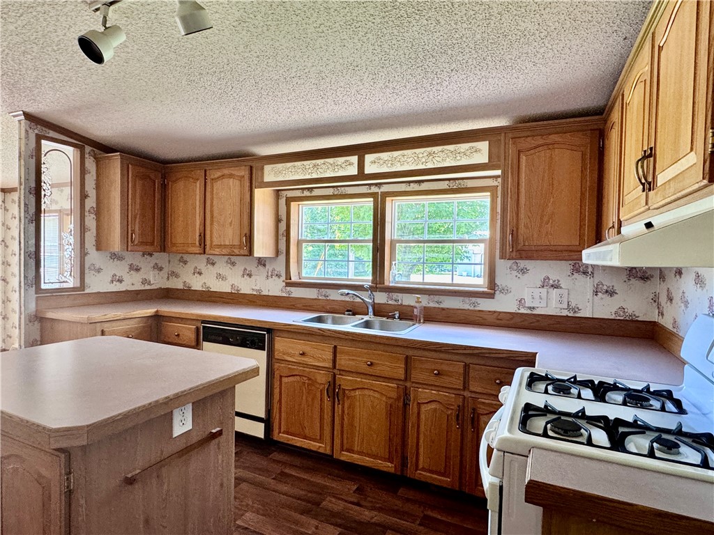 3171 Eagle Harbor Road Gaines, NY 14411 - Photo 15 of 31 kitchen