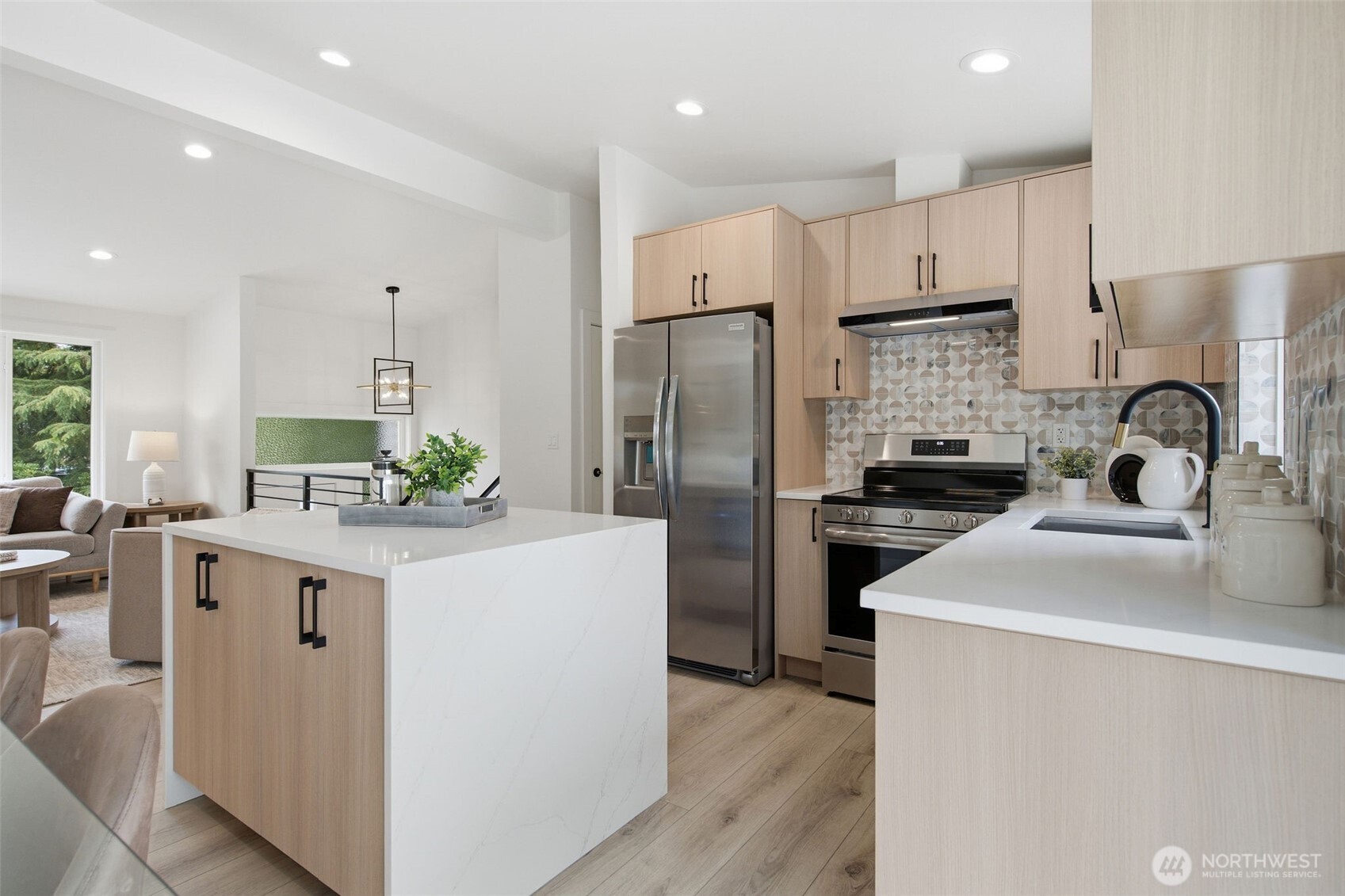 2330 171st Place Southeast Bothell, WA 98012 - Photo 3 of 39