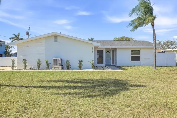 $579,900 | 5708 Bayshore Drive, Seminole, FL 33772