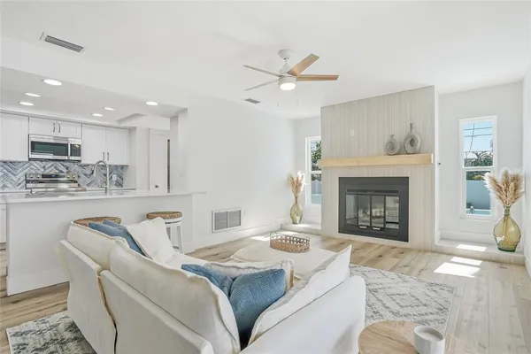 $579,900 | 5708 Bayshore Drive, Seminole, FL 33772