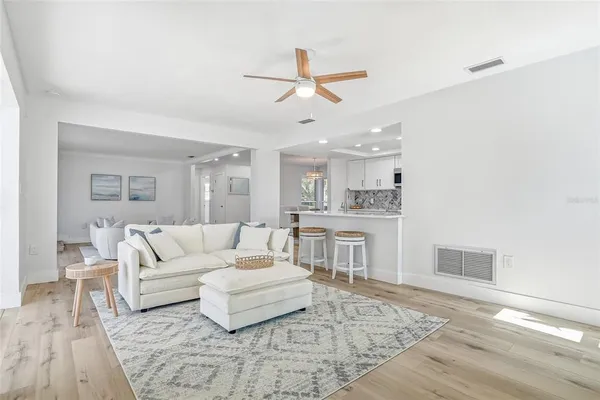 $579,900 | 5708 Bayshore Drive, Seminole, FL 33772