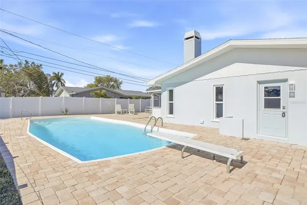 $579,900 | 5708 Bayshore Drive, Seminole, FL 33772