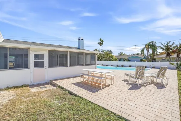 $579,900 | 5708 Bayshore Drive, Seminole, FL 33772