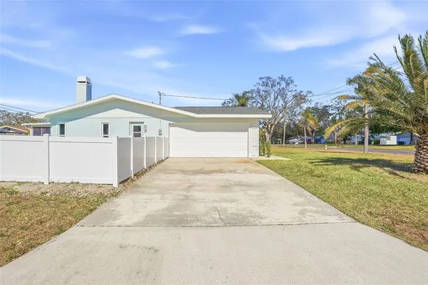 $579,900 | 5708 Bayshore Drive, Seminole, FL 33772
