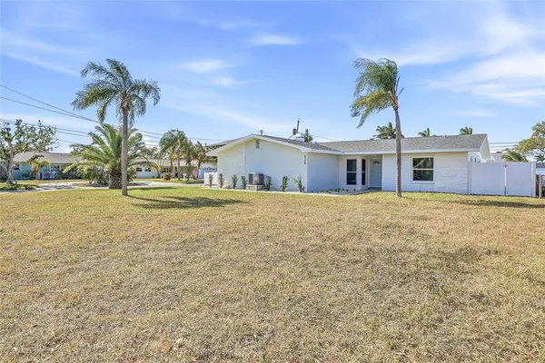 $579,900 | 5708 Bayshore Drive, Seminole, FL 33772