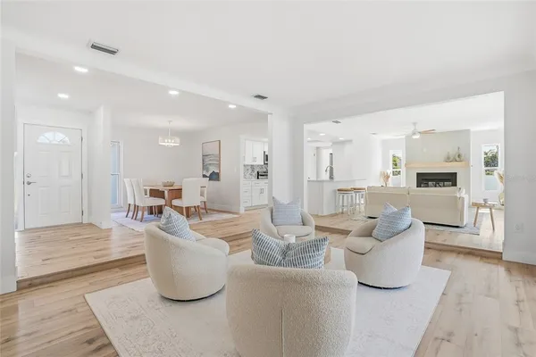 $579,900 | 5708 Bayshore Drive, Seminole, FL 33772