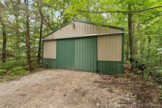 $599,000 | 1637 South County Road 675 East, Paoli, IN 47454