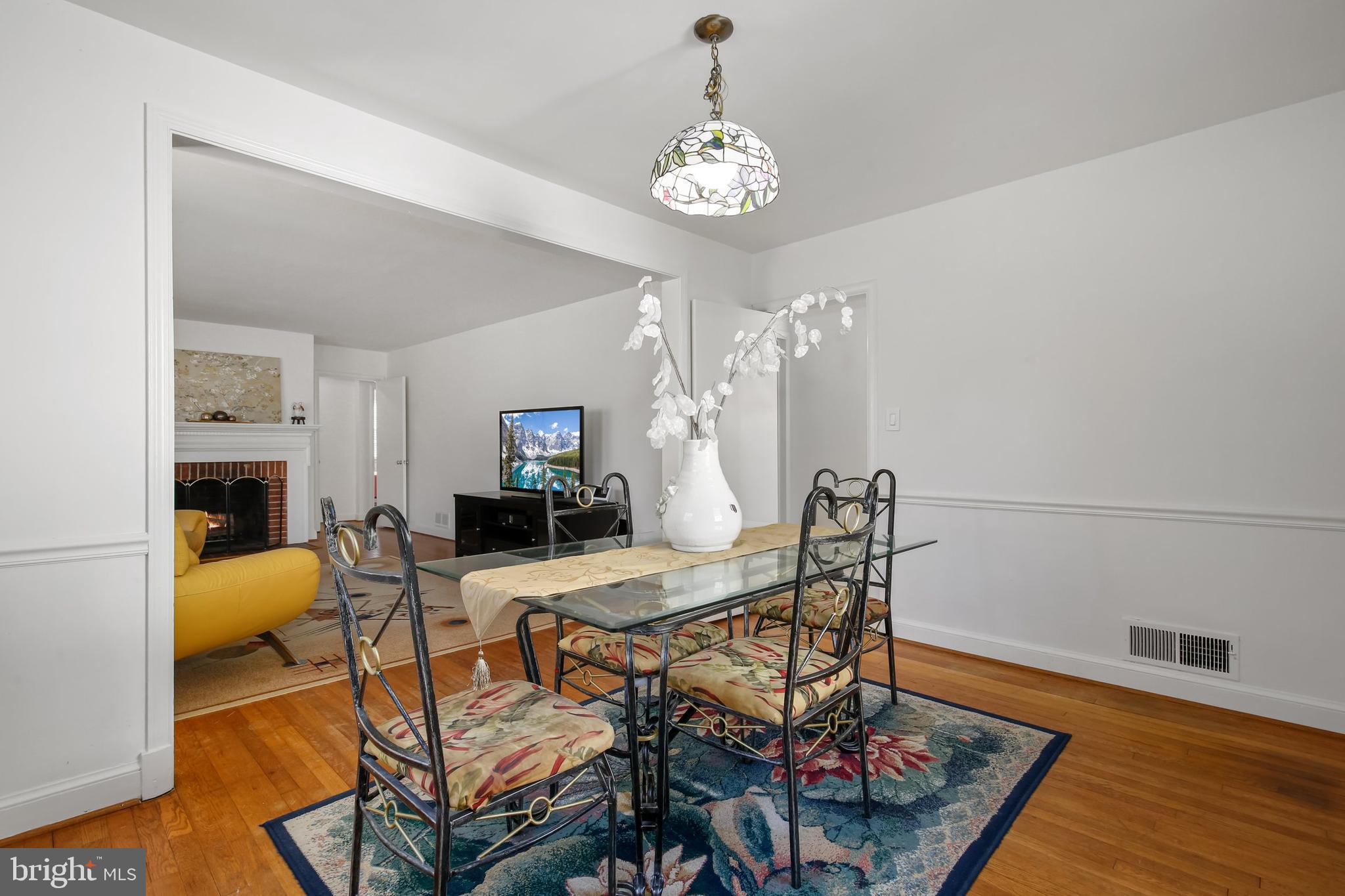 5612 Massachusetts Avenue Bethesda, MD 20816 - Photo 12 of 44