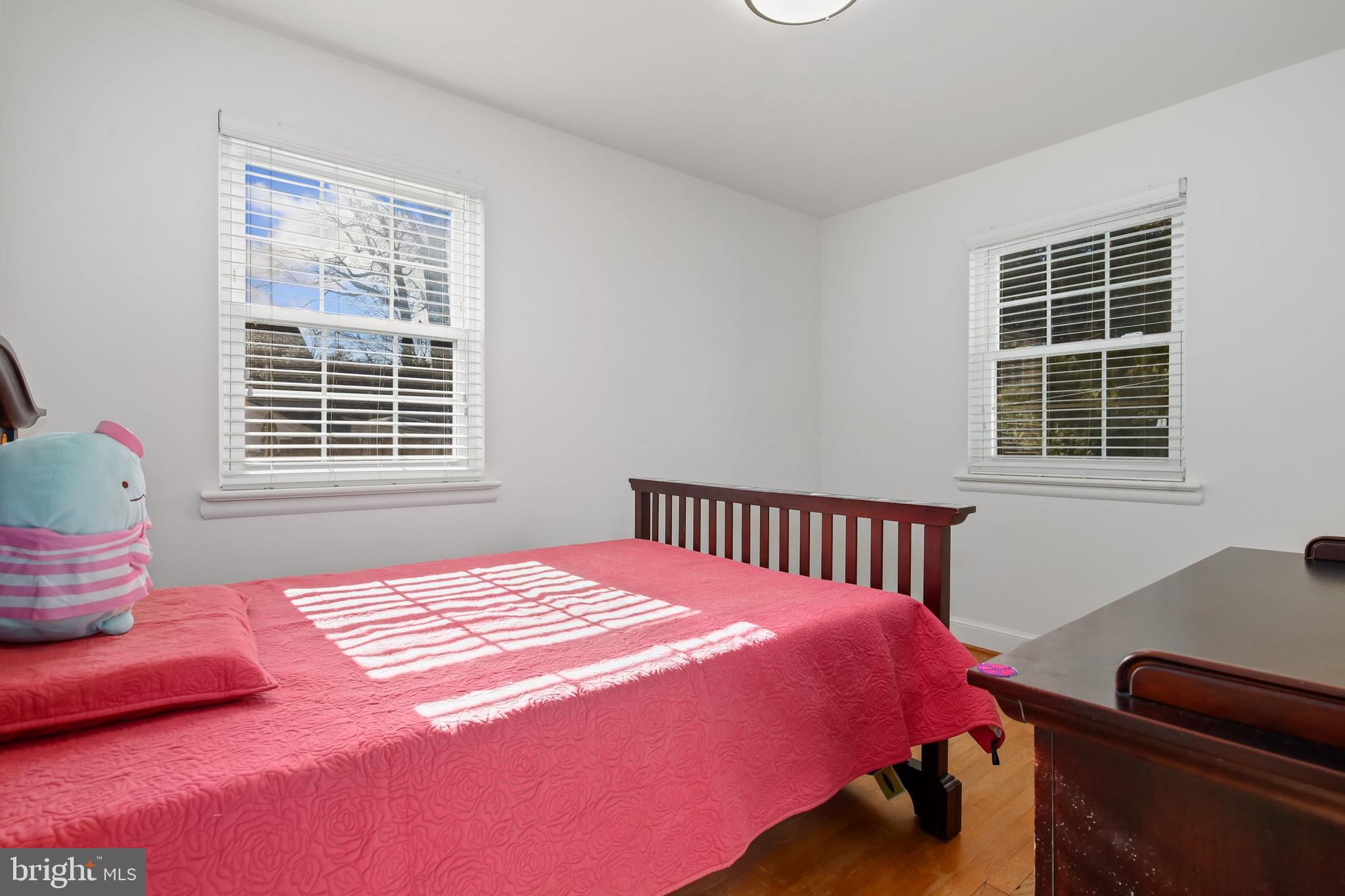 5612 Massachusetts Avenue Bethesda, MD 20816 - Photo 25 of 44