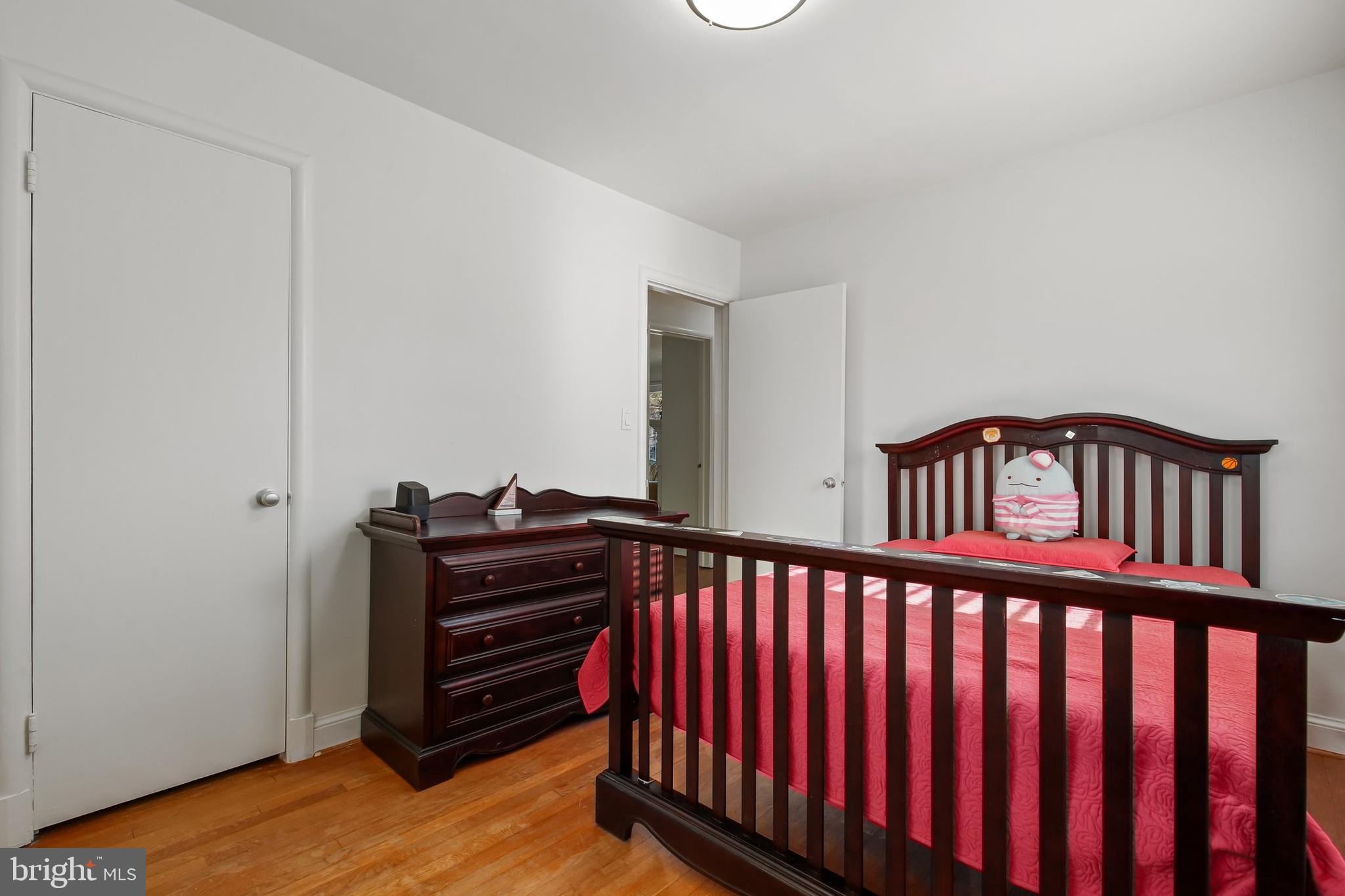 5612 Massachusetts Avenue Bethesda, MD 20816 - Photo 26 of 44