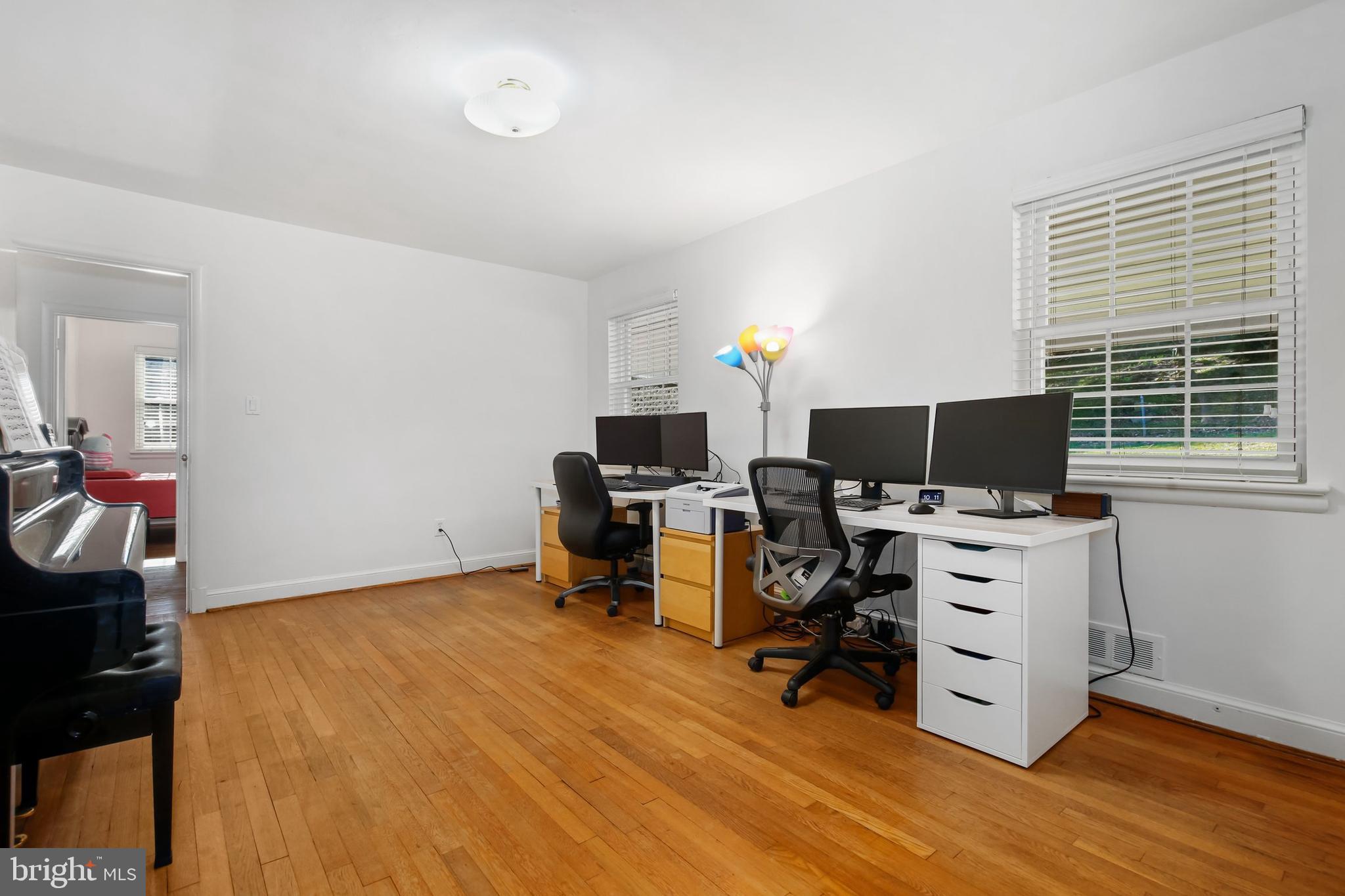 5612 Massachusetts Avenue Bethesda, MD 20816 - Photo 28 of 44