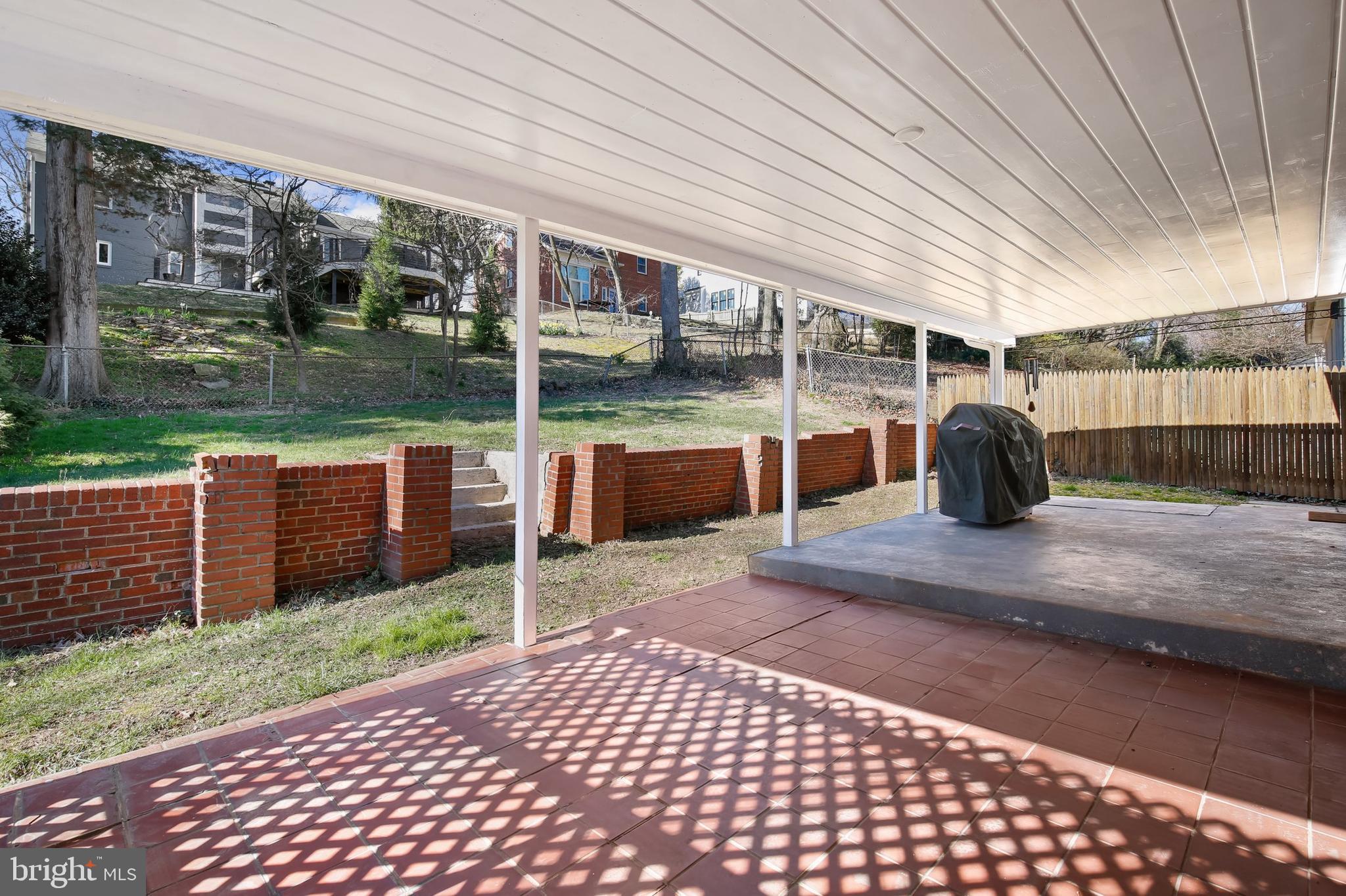 5612 Massachusetts Avenue Bethesda, MD 20816 - Photo 41 of 44