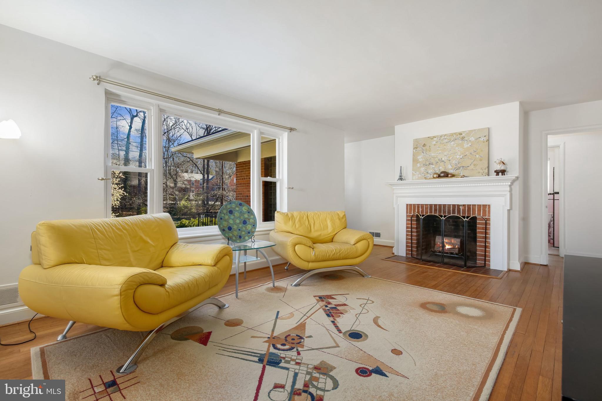 5612 Massachusetts Avenue Bethesda, MD 20816 - Photo 6 of 44