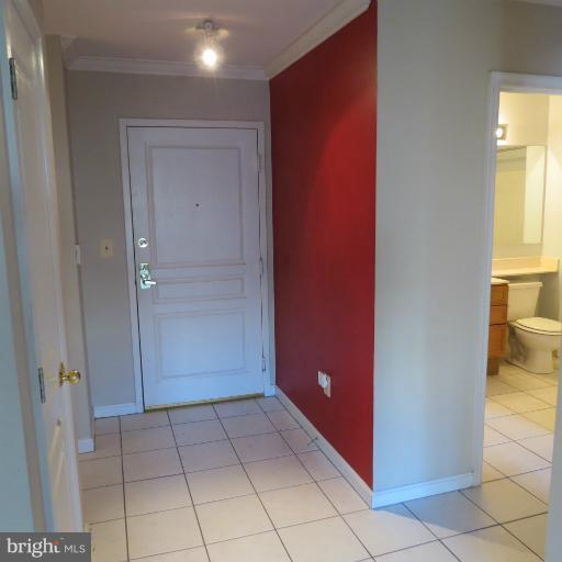 5573 Seminary Road, Unit 316 Falls Church, VA 22041 - Photo 8 of 20 Interior (General)
