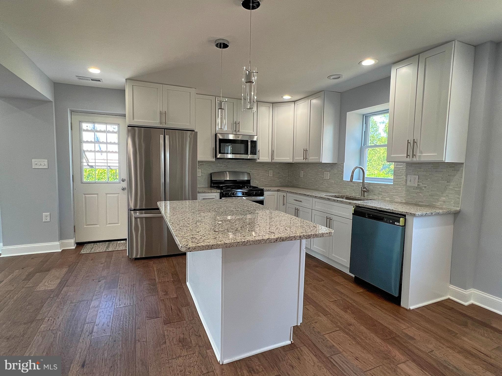 2908 Topaz Road Parkville, MD 21234 - Photo 9 of 25 Gallery Image 9