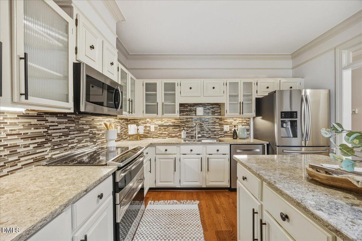 538 Weathergreen Drive Raleigh, NC 27615 - Photo 10 of 48 Kitchen
