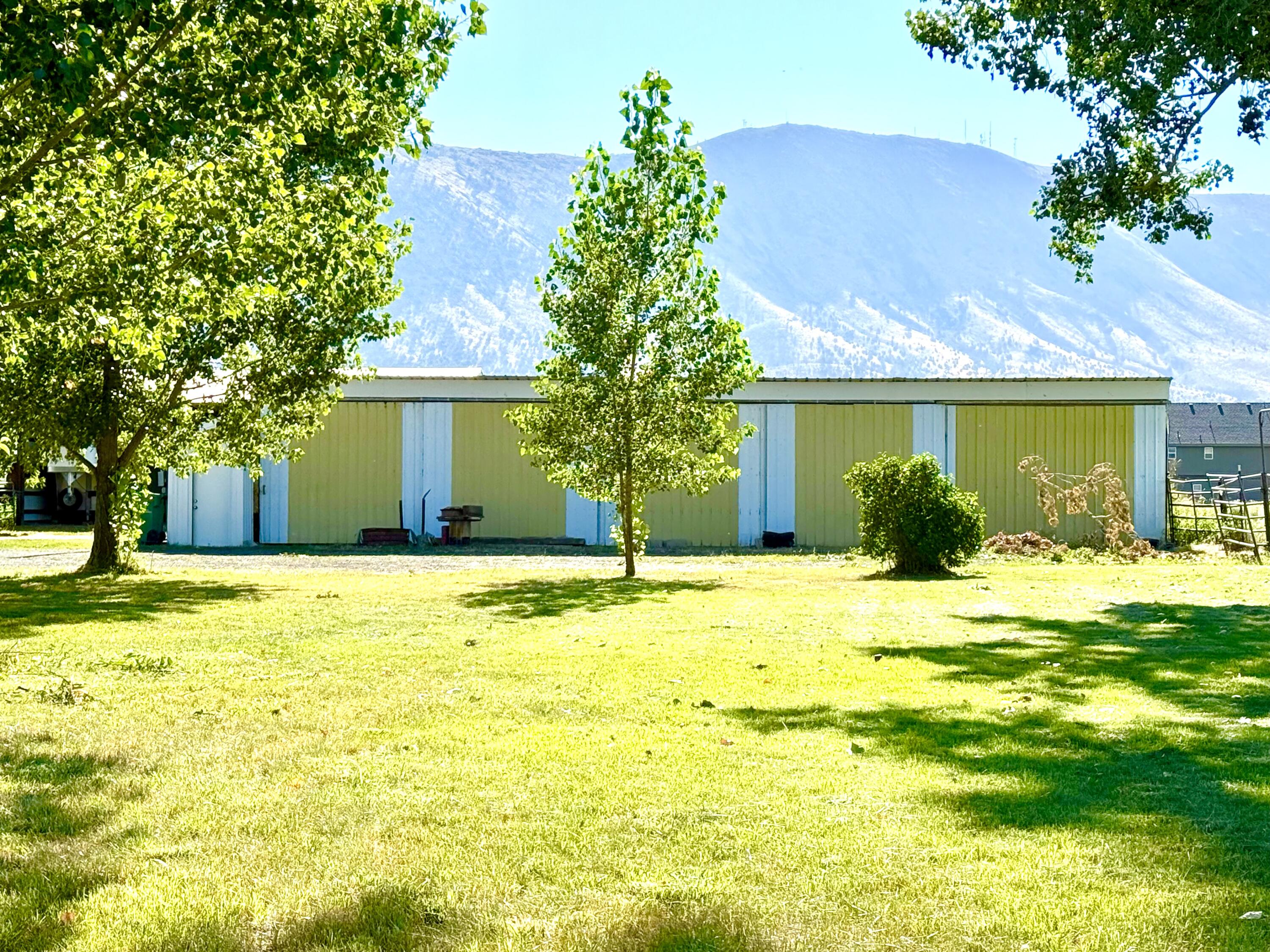7992 Elliott Road Klamath Falls, OR 97603 - Photo 16 of 67 IMG_5498